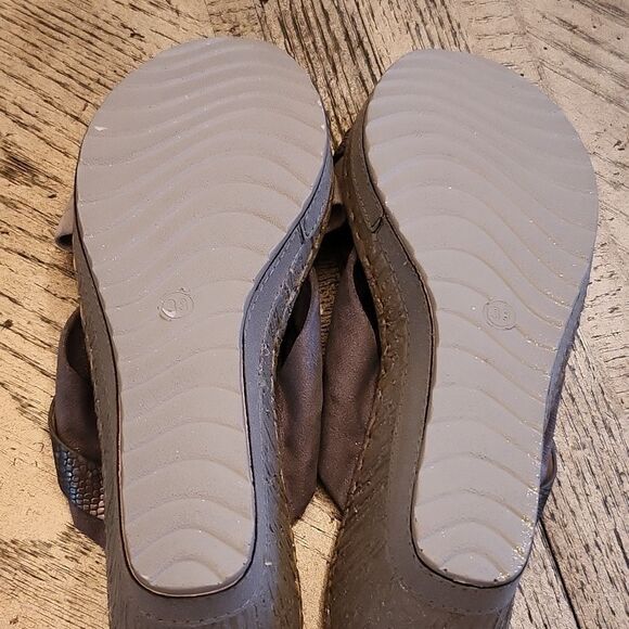 Silver wedges size 7 or 38 New only tried on - Picture 4 of 6